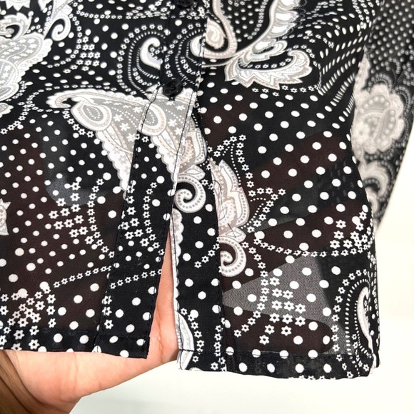 Croft & Barrow Sheer Woman Black White Paisley Dot Short Sleeve Button Up 3X - Picture 3 of 7